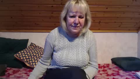 Snapshot of nikole111 chatting on February 10, 12:50 pm Nikole1 online show from February 10, 12:50 pm