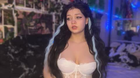 nikoli_naw online show from November 8, 3:59 pm