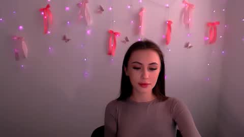 nikonara_ online show from May 26, 1:17 pm
