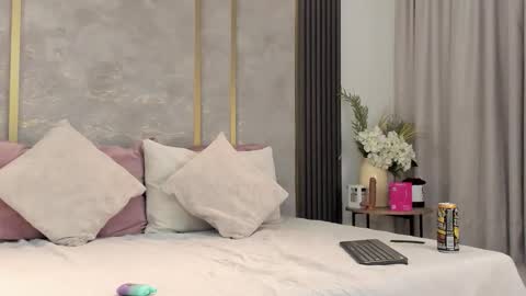 Niko Stone online show from March 7, 6:35 am