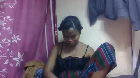 nilah online show from November 23, 6:50 pm