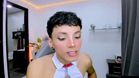 Snapshot of nilam217 chatting on September 28, 12:19 am Nilam online show from September 28, 12:19 am