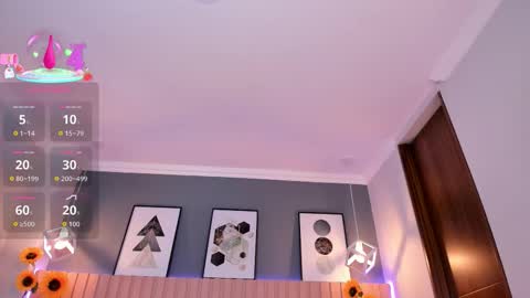 nina_ford_ online show from November 17, 3:09 am