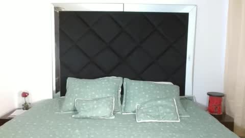 Snapshot of nina_inkk chatting on September 24, 9:43 pm Carolina online show from September 24, 9:43 pm