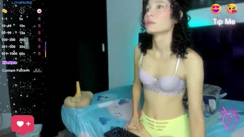nina_vergara online show from February 18, 1:16 am