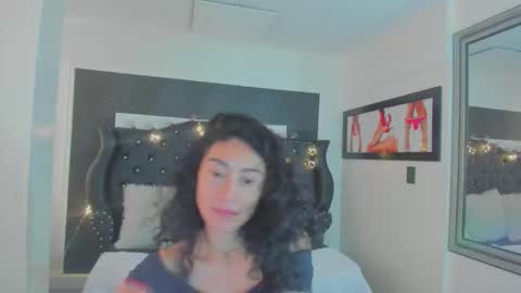 Nina  online show from February 6, 12:41 pm