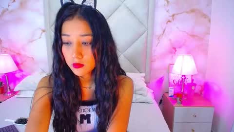 Snapshot of ninabravura chatting on October 6, 1:29 pm Nina Bravura online show from October 6, 1:29 pm