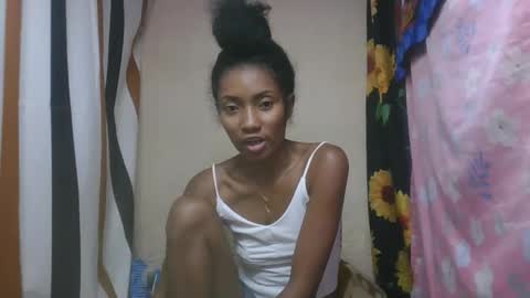 ninaeaa online show from December 17, 6:09 am