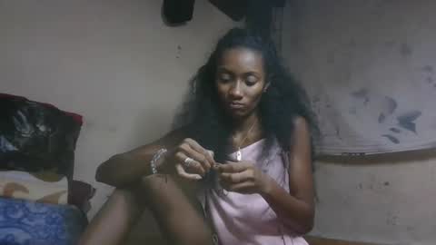 ninaeaa online show from December 3, 2:51 pm