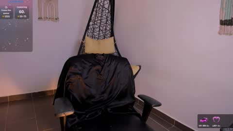 ninamonroee online show from February 18, 12:26 am