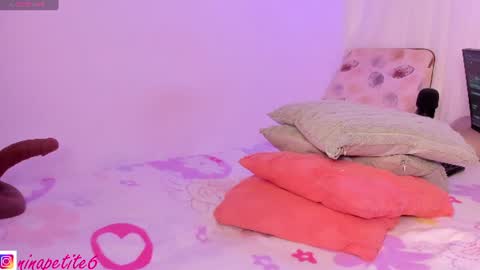 0nly F4ns  Ninapetite80 online show from July 23, 11:46 pm