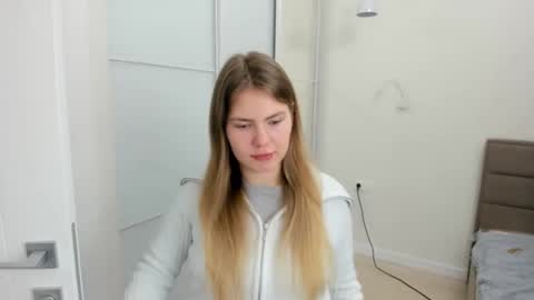 Snapshot of ninarihh chatting on March 4, 10:57 am ninarihh online show from March 4, 10:57 am