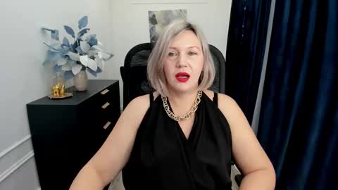 ninastarle online show from November 19, 4:56 am