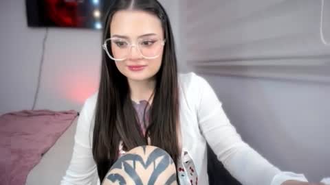 ninavolkov online show from June 22, 11:01 pm