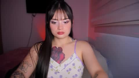 ninavolkov online show from May 18, 8:59 pm