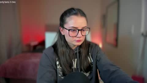 ninavolkov online show from February 26, 12:09 am