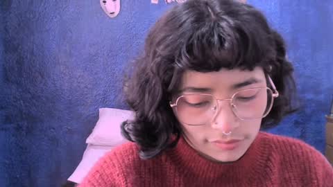 Snapshot of ninayellow chatting on January 11, 2:47 pm Nina online show from January 11, 2:47 pm