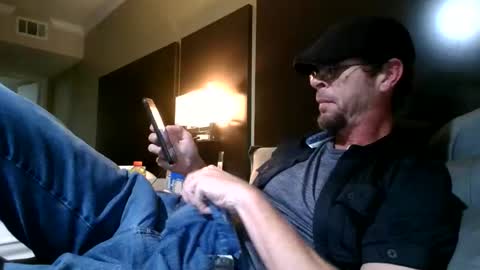Snapshot of nineinchbronco chatting on October 21, 1:38 pm nineinchbronco online show from October 21, 1:38 pm