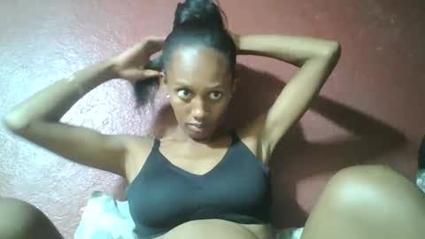 ninie246746 online show from March 10, 6:16 am