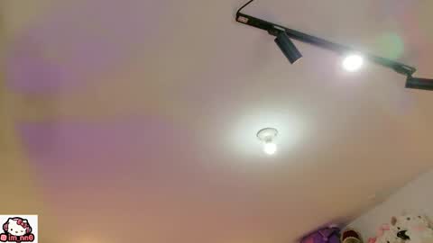 Nina online show from March 7, 2:39 pm