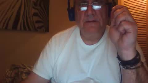 Dennis online show from February 1, 11:35 pm