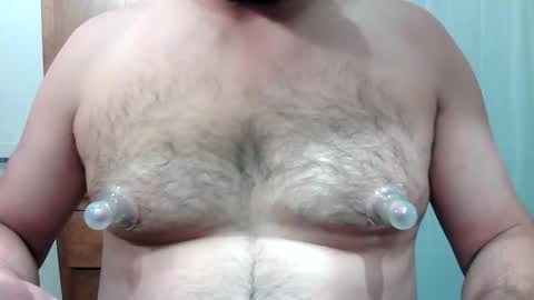 Snapshot of nipps2clamp chatting on October 20, 3:11 am Joe online show from October 20, 3:11 am