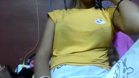 Snapshot of nirinahfy chatting on October 6, 4:41 am nirinahfy online show from October 6, 4:41 am