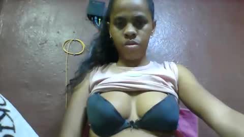 Snapshot of nirinahfy chatting on September 30, 4:45 am nirinahfy online show from September 30, 4:45 am