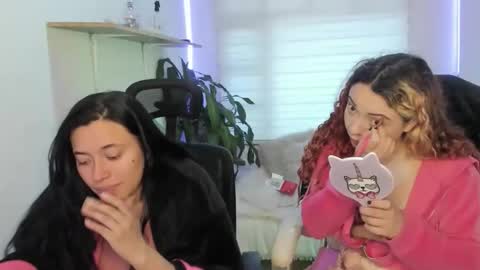 Snapshot of nixy_fresa chatting on October 10, 12:11 pm nixy_fresa online show from October 10, 12:11 pm