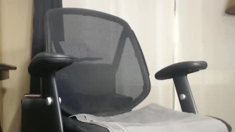 njnaked online show from April 11, 7:02 am