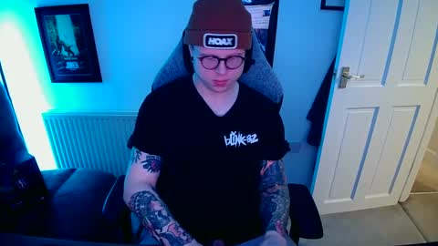 BNate93 online show from December 9, 7:18 pm