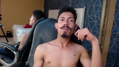 Noah online show from February 10, 11:19 pm