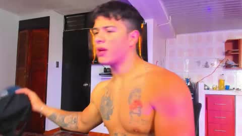 noah_223 online show from November 8, 3:37 pm