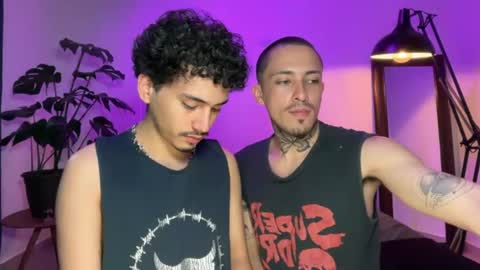 noah_and_steven online show from July 6, 4:20 pm