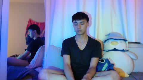 Snapshot of noah_blaze chatting on October 18, 12:04 am Noah Blaze online show from October 18, 12:04 am