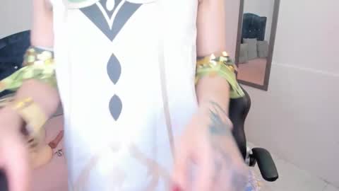 Anna Cherry online show from January 18, 2:31 am