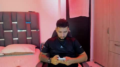 NOAH online show from November 12, 10:34 pm