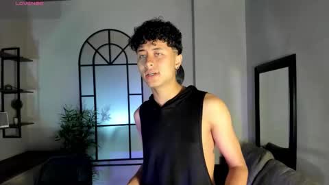 noah_dupont_ online show from October 26, 11:22 am