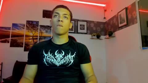 Snapshot of noah_flynn1 chatting on September 25, 4:30 am noah_flynn1 online show from September 25, 4:30 am