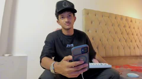 noah_jacksxn online show from June 20, 8:09 am