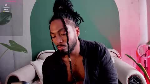 Noah online show from March 26, 6:46 pm