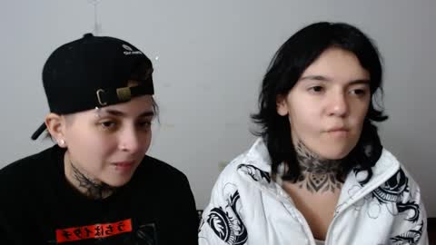 noah hehim    online show from December 27, 11:42 pm