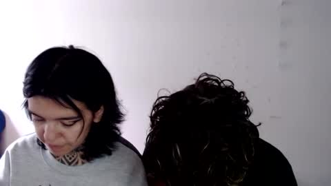 noah hehim    online show from December 17, 7:04 pm