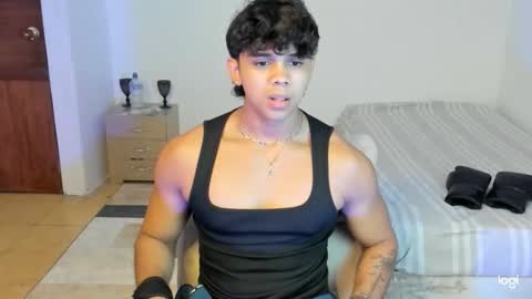 luis navas online show from May 10, 6:09 am