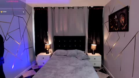 noah_smith04 online show from January 25, 3:41 pm