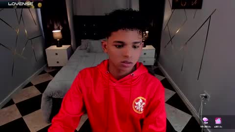 noah_smith04 online show from February 10, 2:48 pm