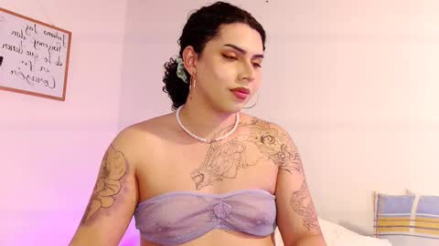 noahmonroe_11 online show from October 17, 9:52 pm