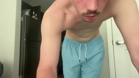 noahistrue online show from April 10, 4:33 pm