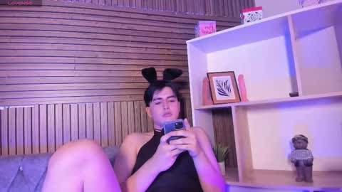 Noah online show from February 11, 5:33 am