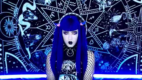 caroline online show from December 4, 1:49 am